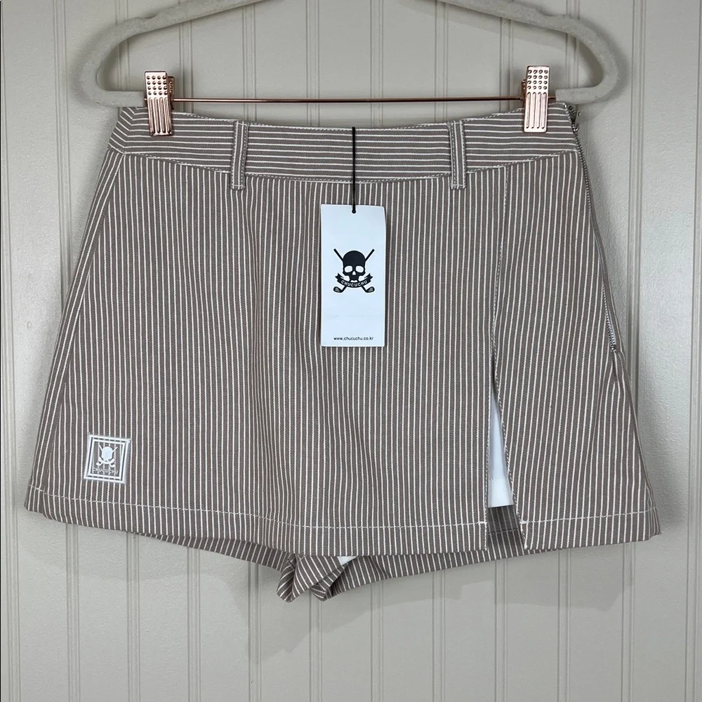 NWT Chucuchu Women Golf Stripe Culotte shorts Beige Size Small